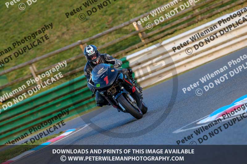 PJM Wedding Photography;enduro digital images;event digital images;eventdigitalimages;mallory park;mallory park photographs;mallory park trackday;mallory park trackday photographs;no limits trackdays;peter wileman photography;racing digital images;trackday digital images;trackday photos
